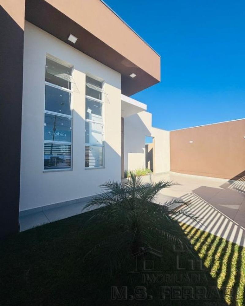 CASA NO JARDIM VENEZA em Assis