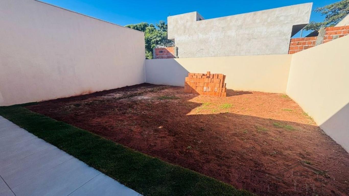 CASA NO JARDIM VENEZA em Assis