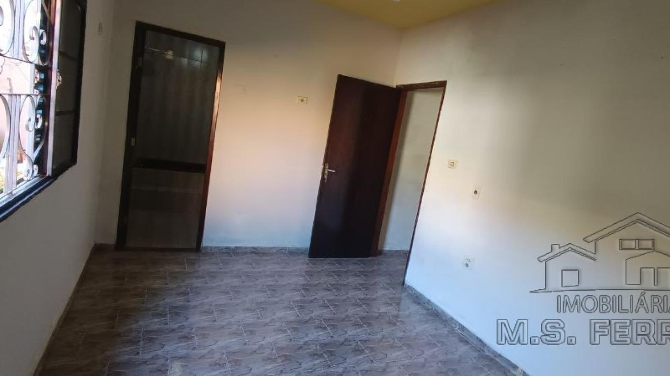CASA NA Vila Tênis Clube em Assis