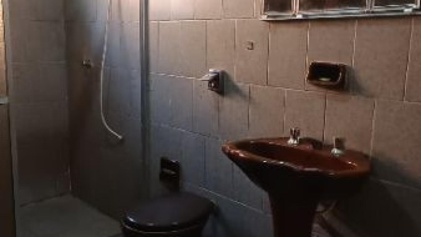 CASA NA Vila Tênis Clube em Assis