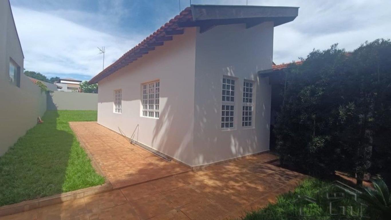 CASA NO Jardim Morumbi em Assis