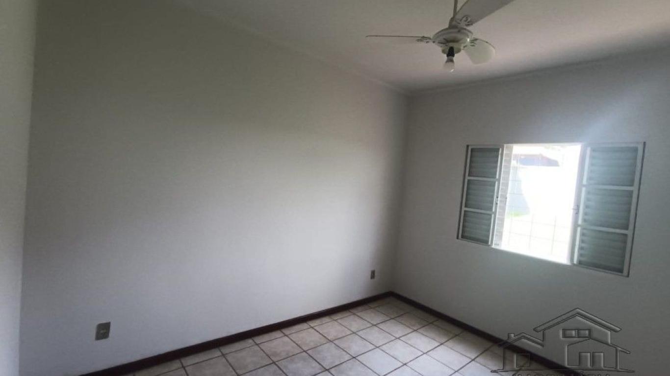 CASA NO Jardim Morumbi em Assis