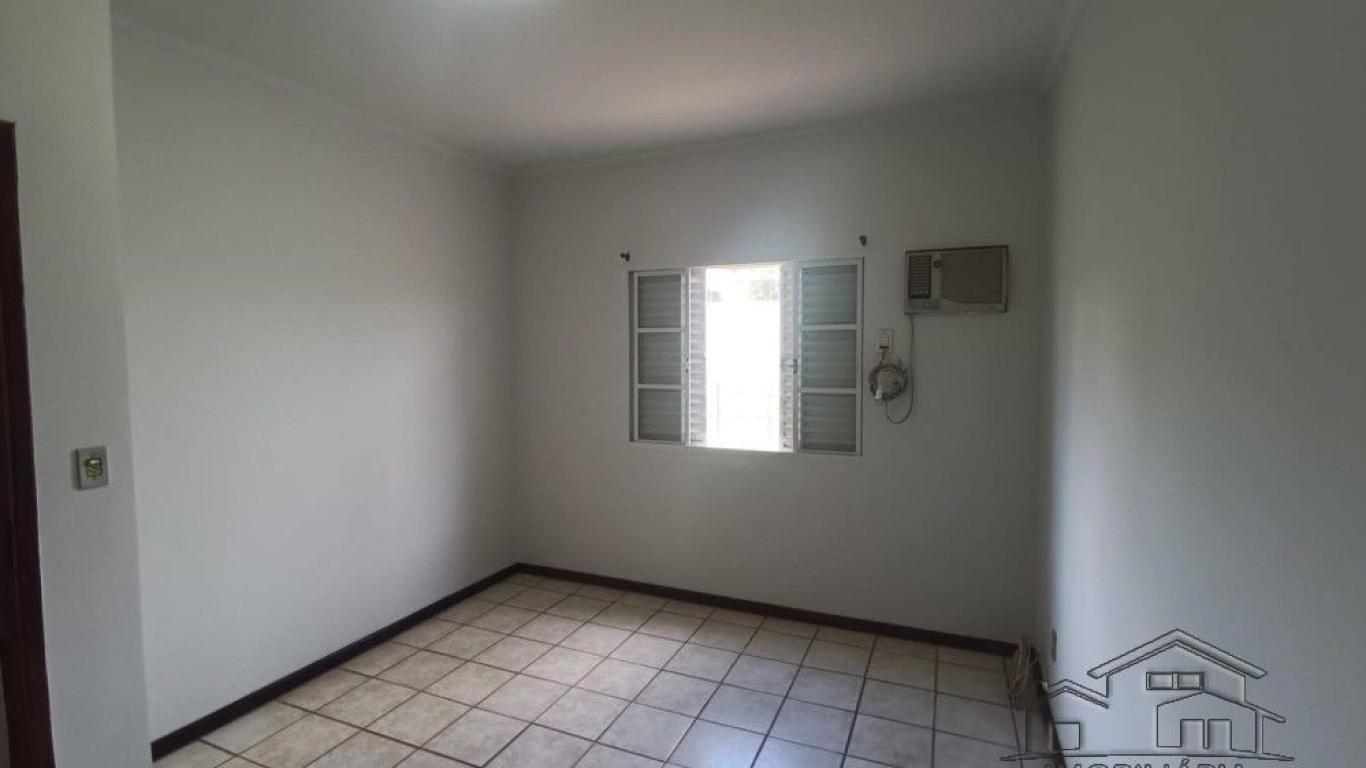 CASA NO Jardim Morumbi em Assis