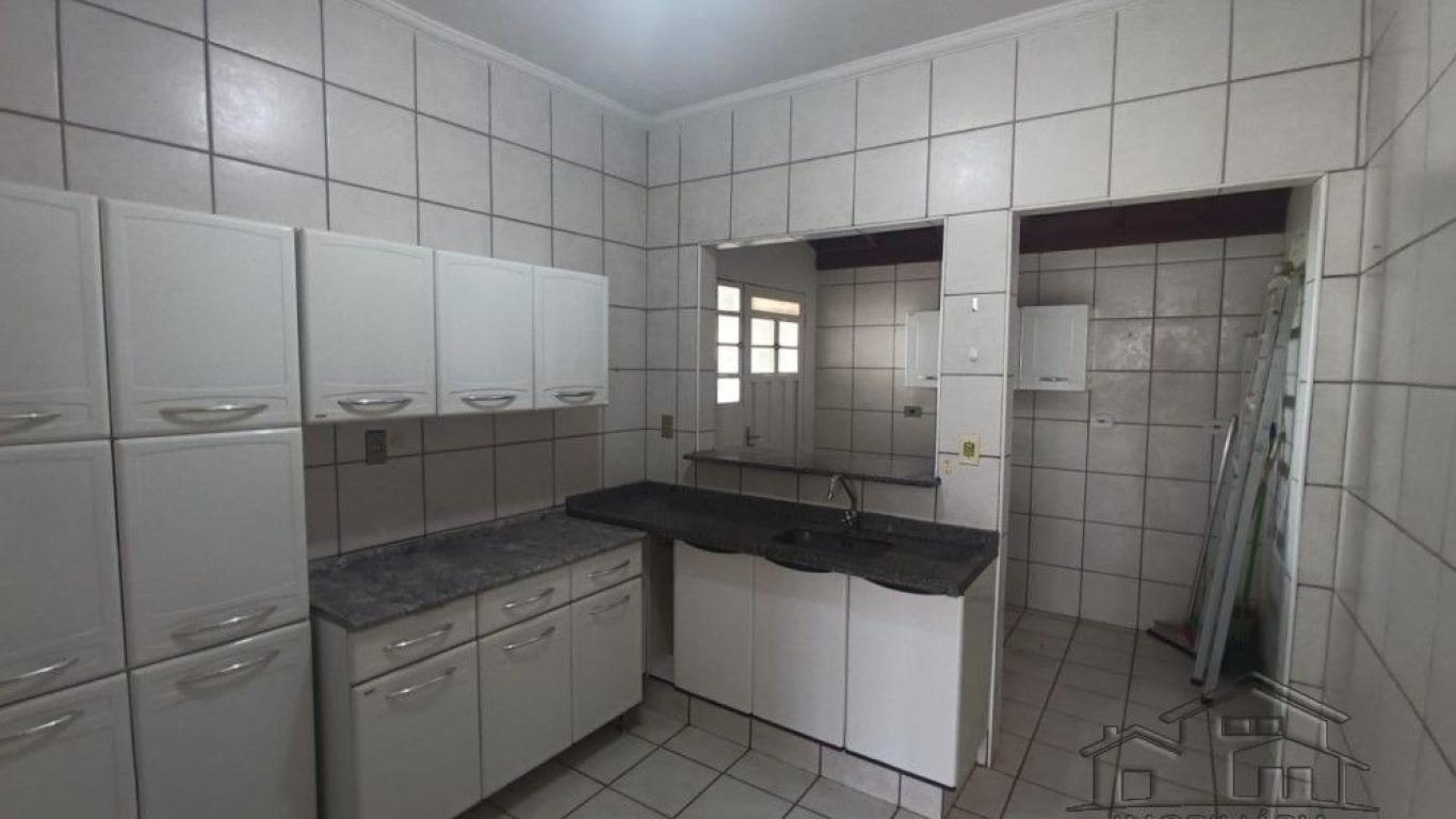 CASA NO Jardim Morumbi em Assis