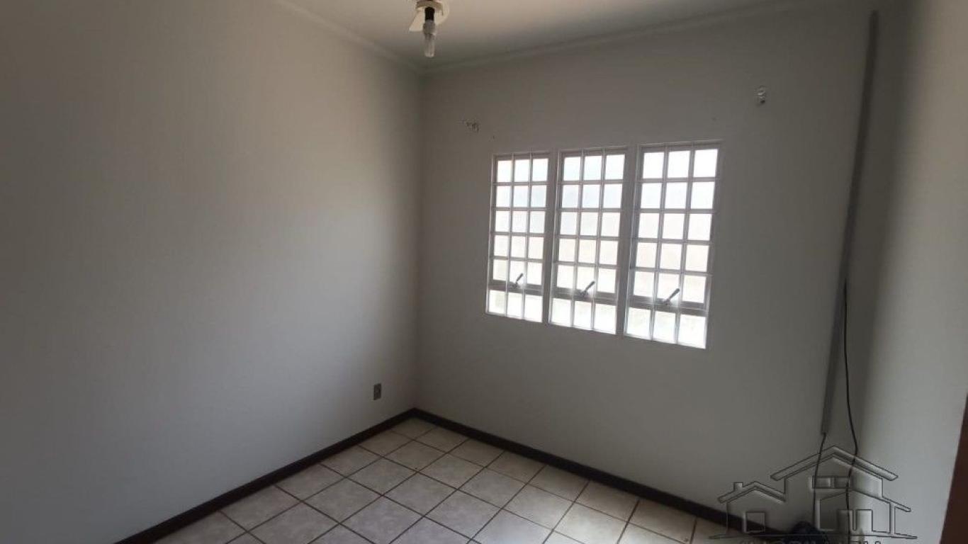 CASA NO Jardim Morumbi em Assis