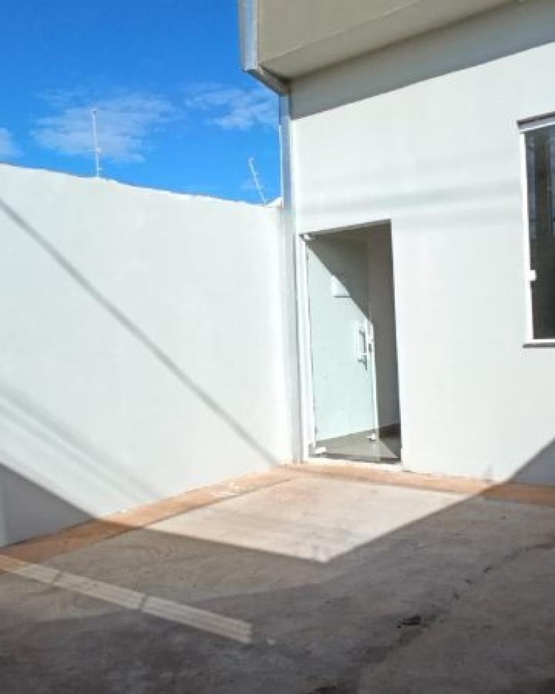 CASA NO Residencial Veneza em Assis