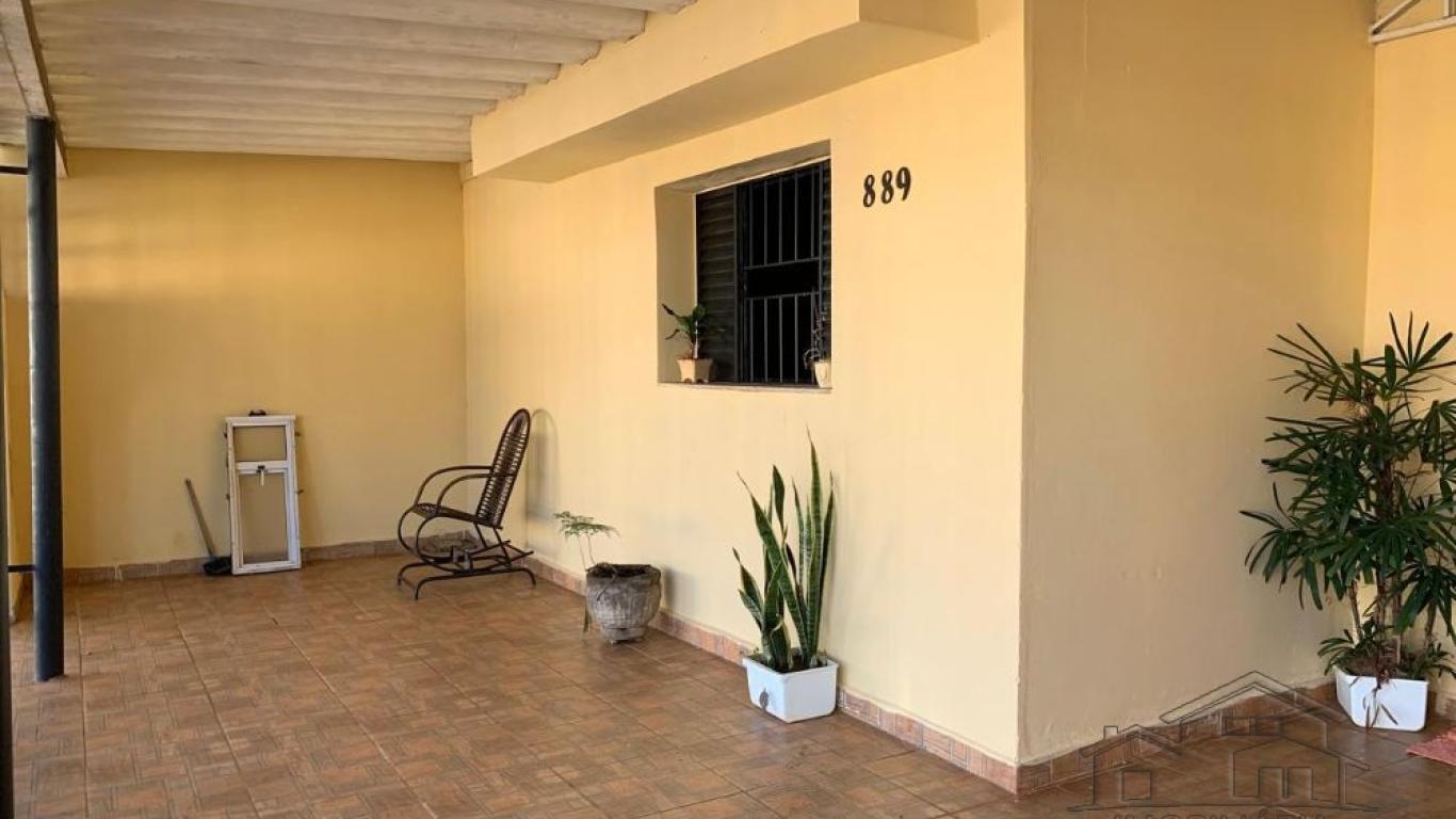 CASA NA Vila Brasileira em Assis