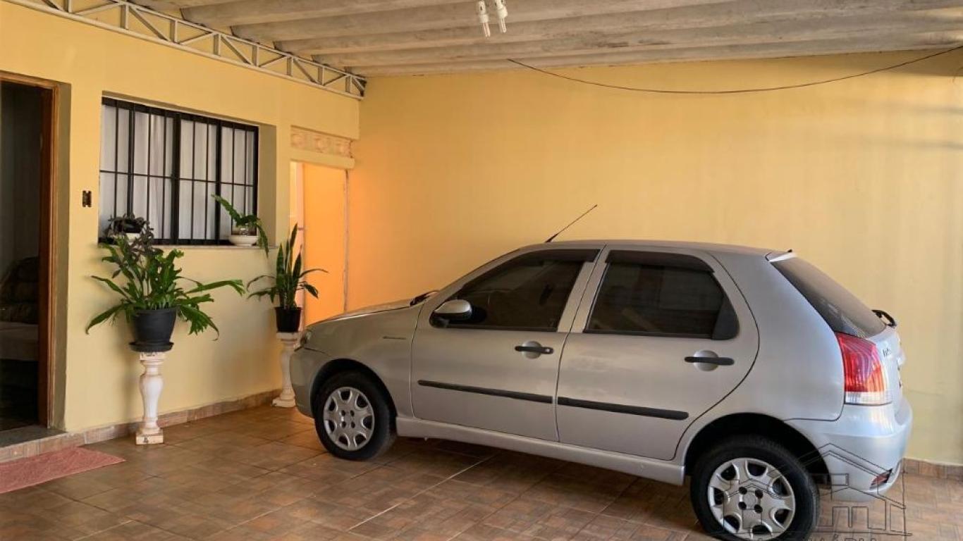 CASA NA Vila Brasileira em Assis