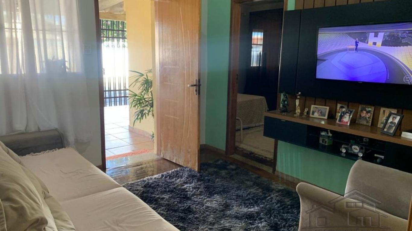 CASA NA Vila Brasileira em Assis