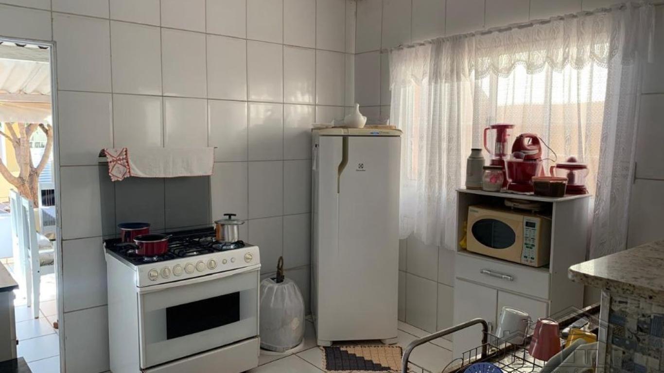 CASA NA Vila Brasileira em Assis