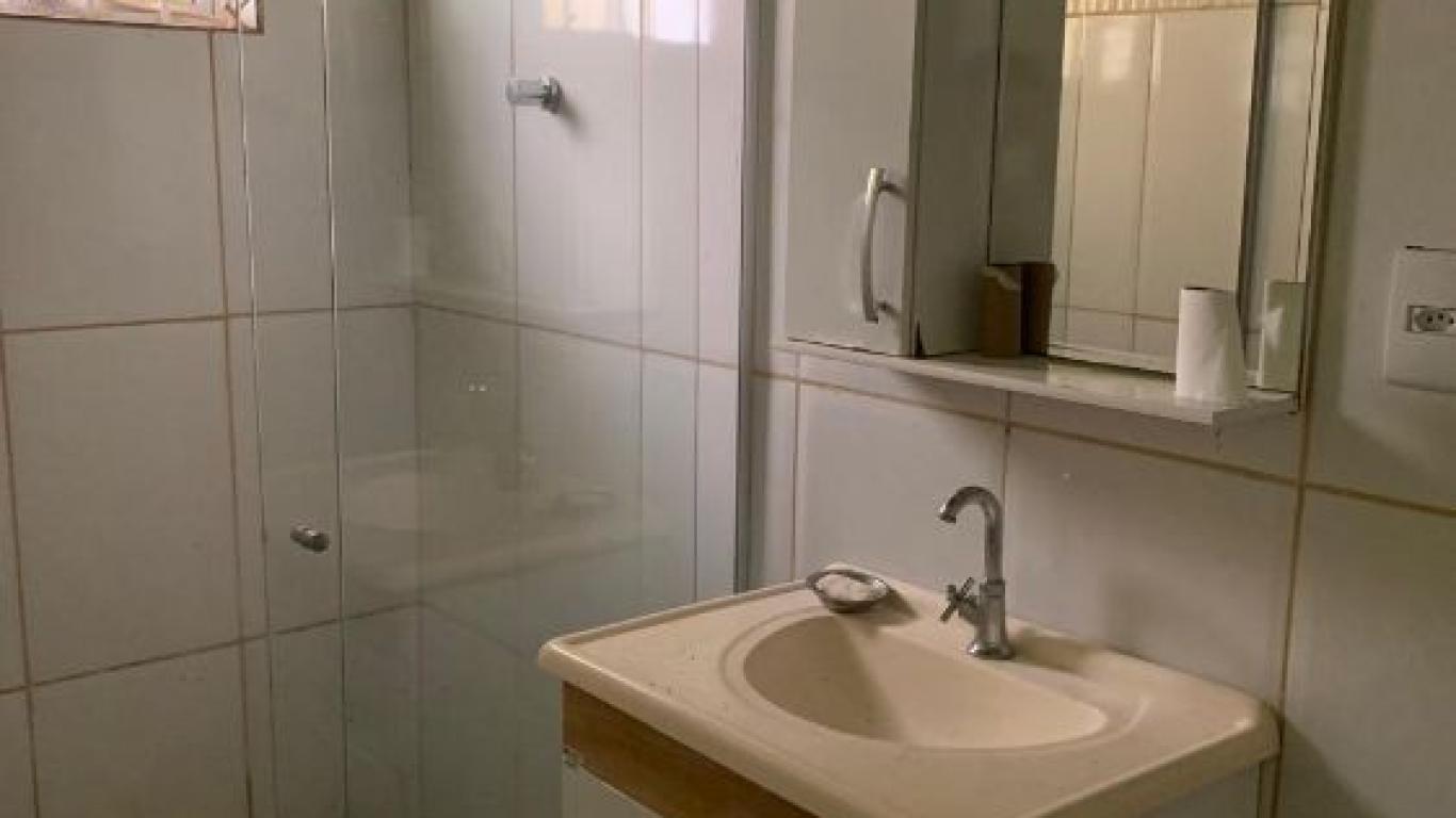 CASA NA Vila Brasileira em Assis