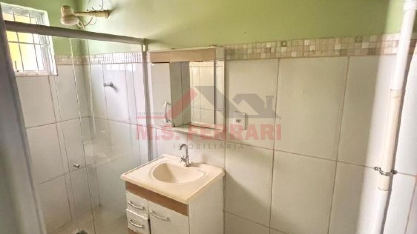 CASA NA Vila Brasileira em Assis