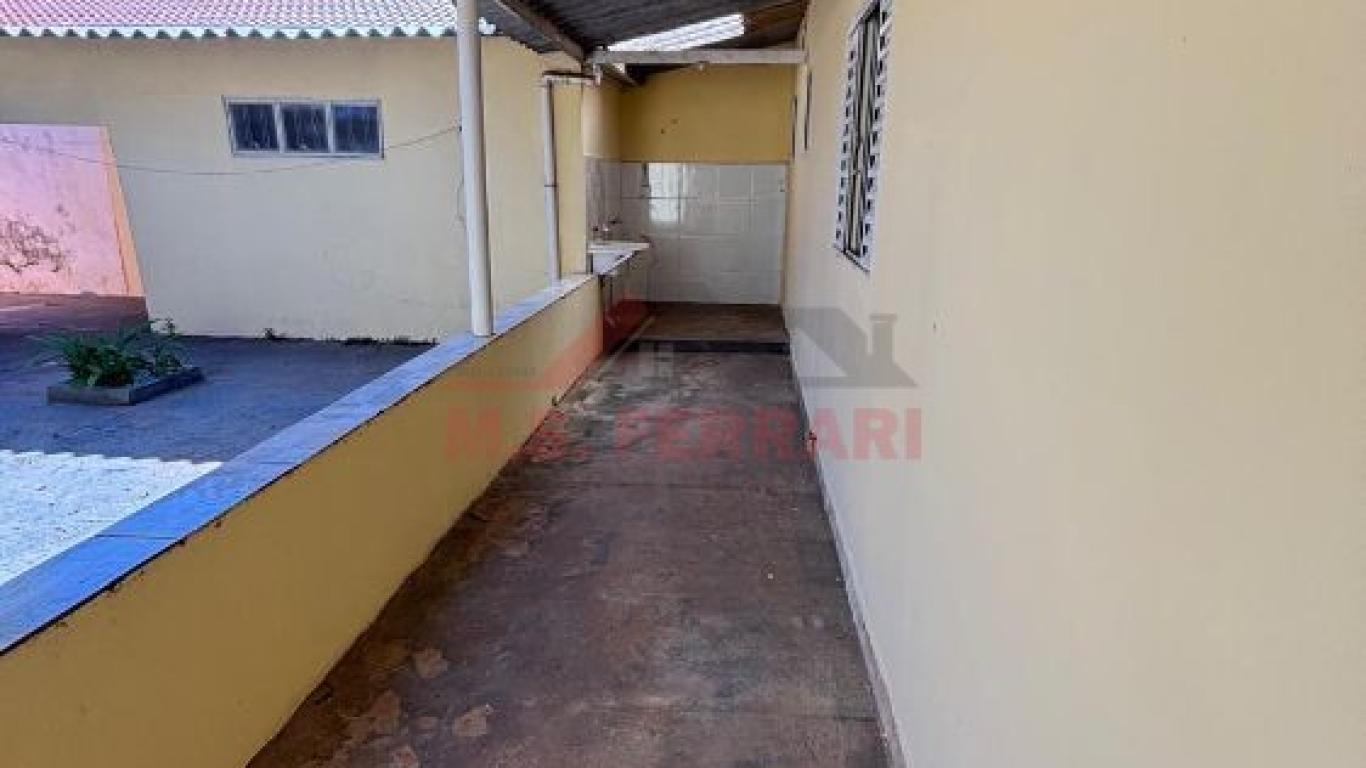 CASA NA Vila Brasileira em Assis