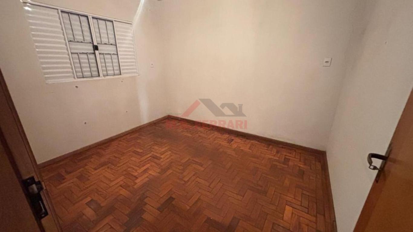 CASA NA Vila Brasileira em Assis