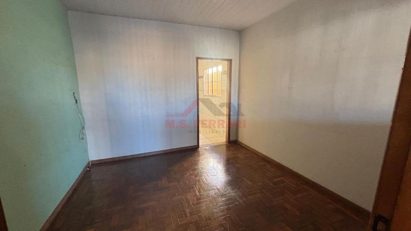 CASA NA Vila Brasileira em Assis