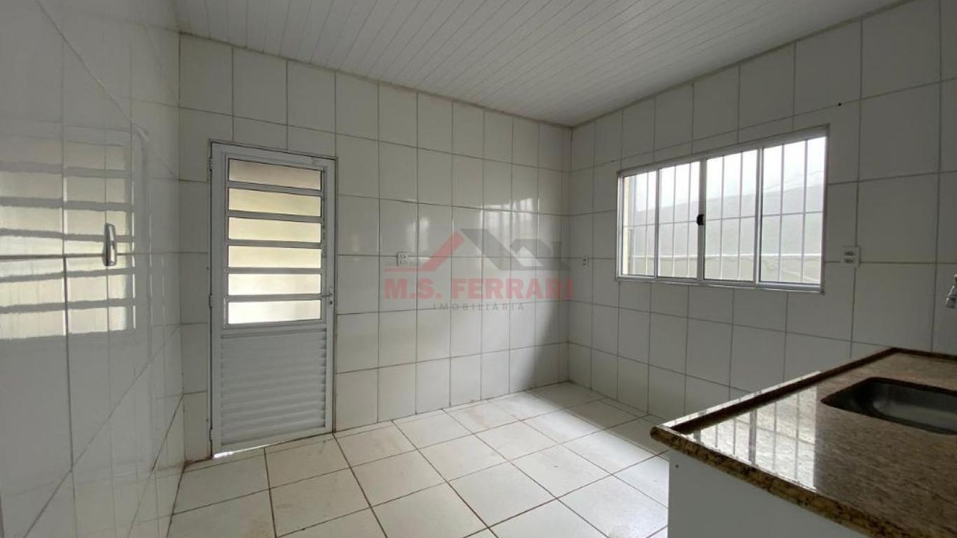 CASA NA Vila Brasileira em Assis