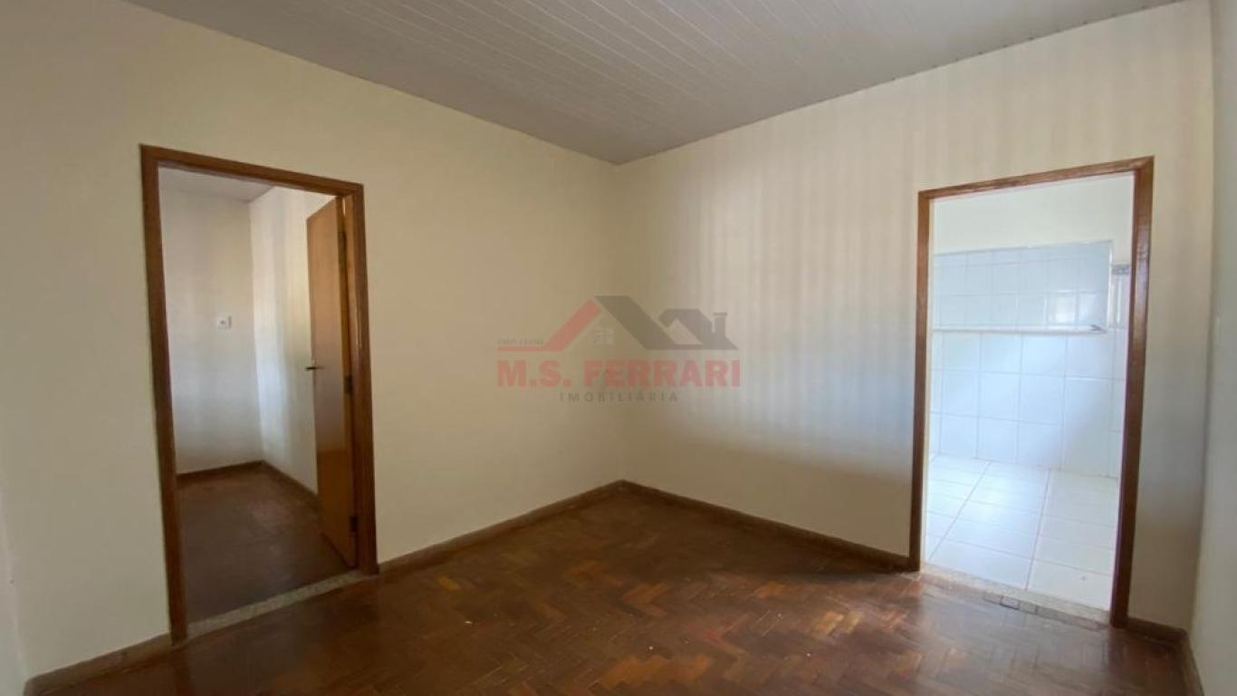 CASA NA Vila Brasileira em Assis