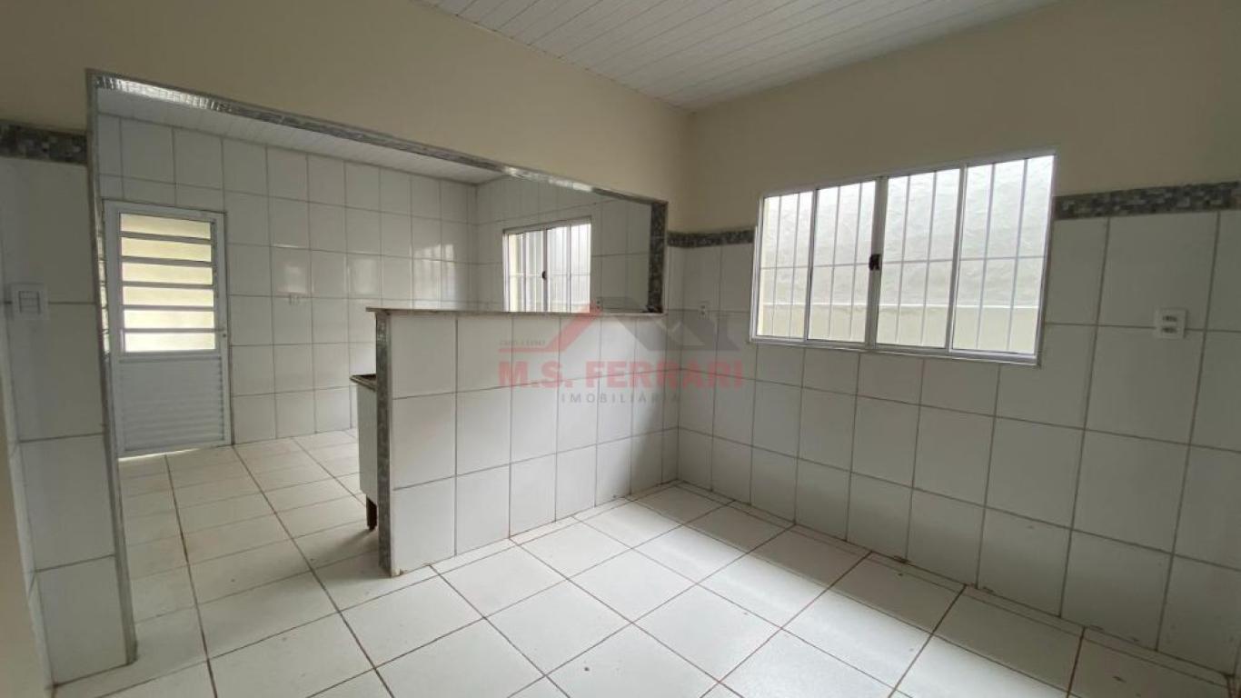 CASA NA Vila Brasileira em Assis