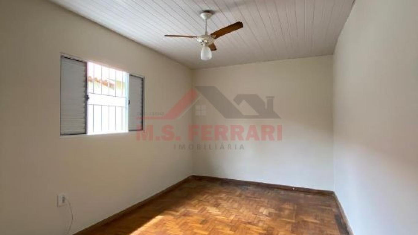 CASA NA Vila Brasileira em Assis