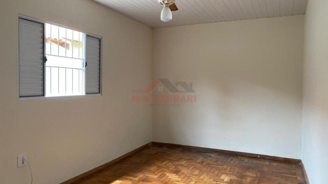 CASA NA Vila Brasileira em Assis