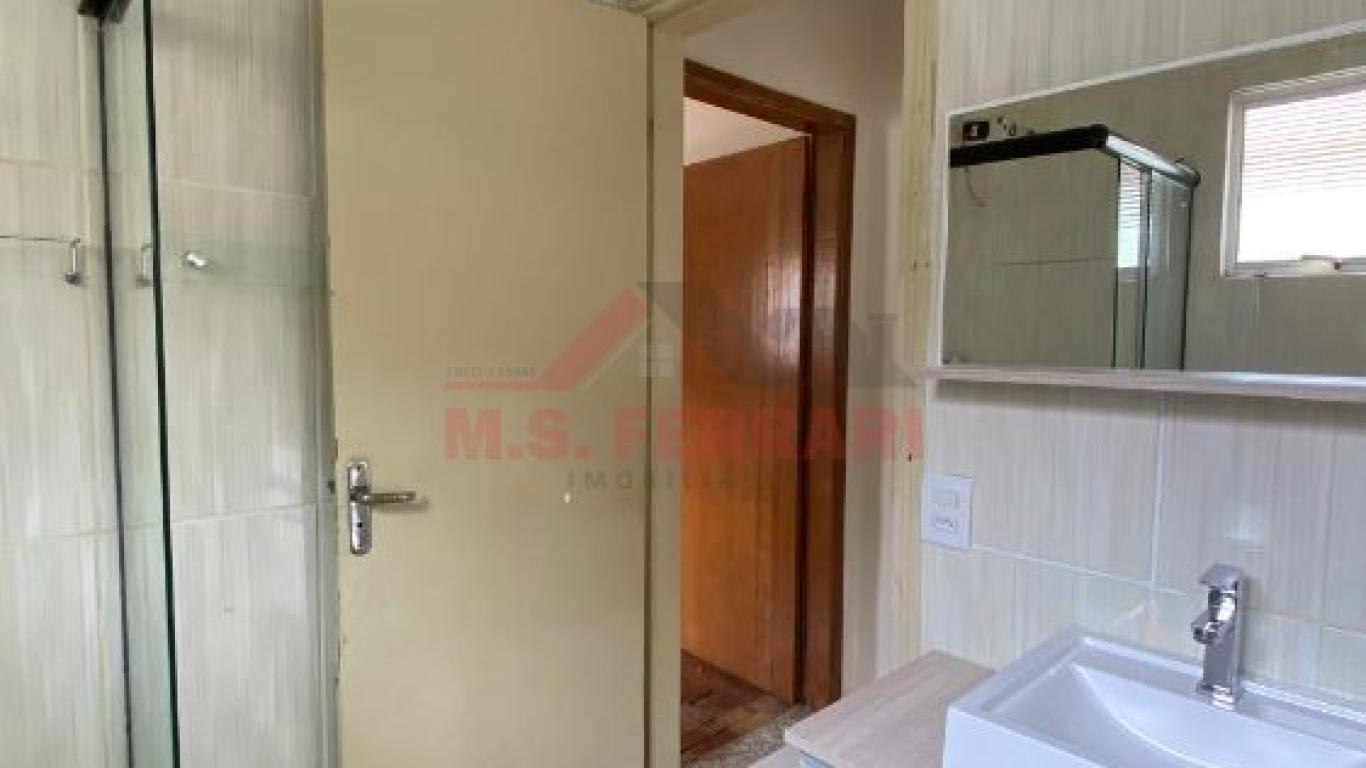 CASA NA Vila Brasileira em Assis