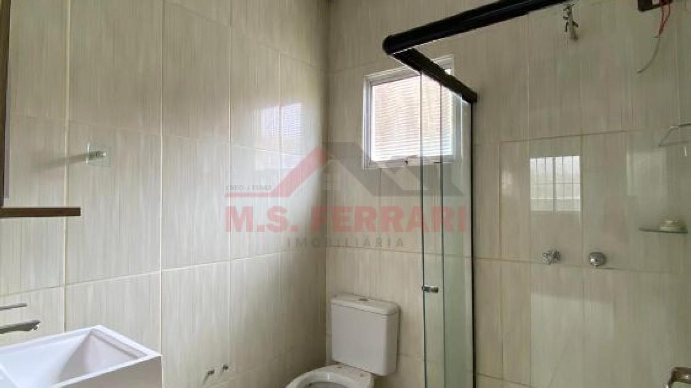 CASA NA Vila Brasileira em Assis