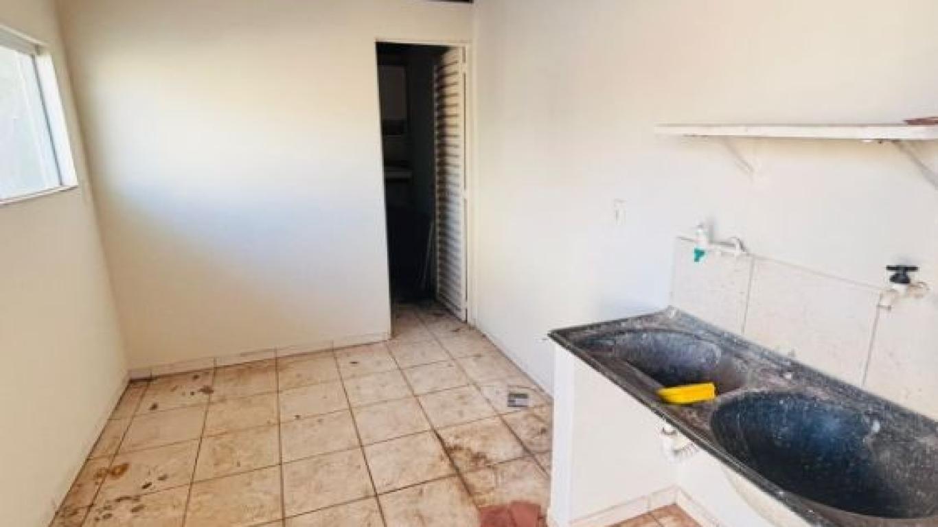 CASA NO Jardim Monte Carlo em Assis