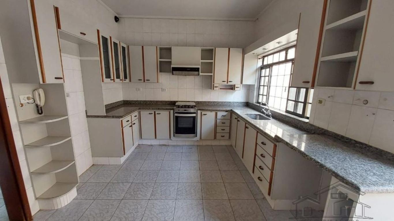 CASA NA Vila Orestes em Assis