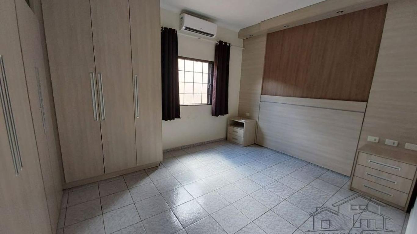CASA NA Vila Orestes em Assis