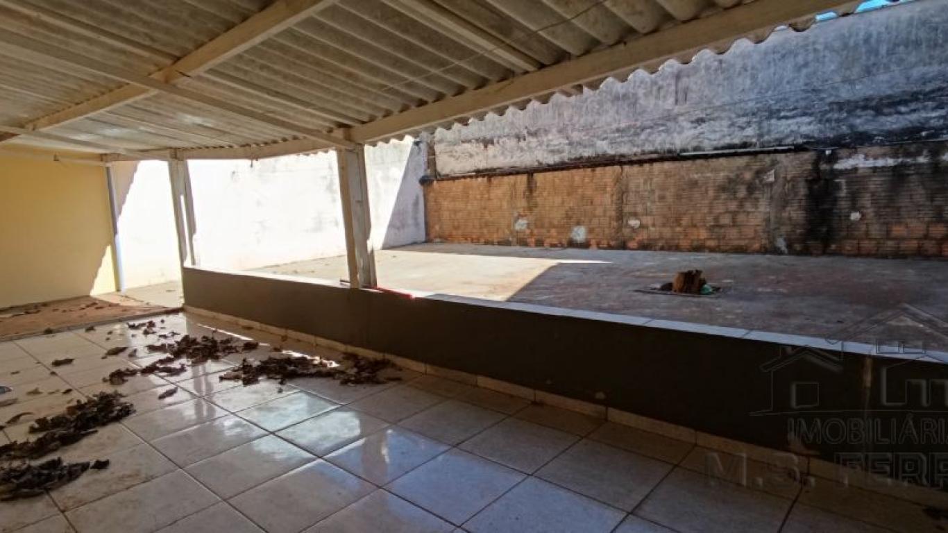 CASA NA Conjunto Habitacional Assis IV em Assis