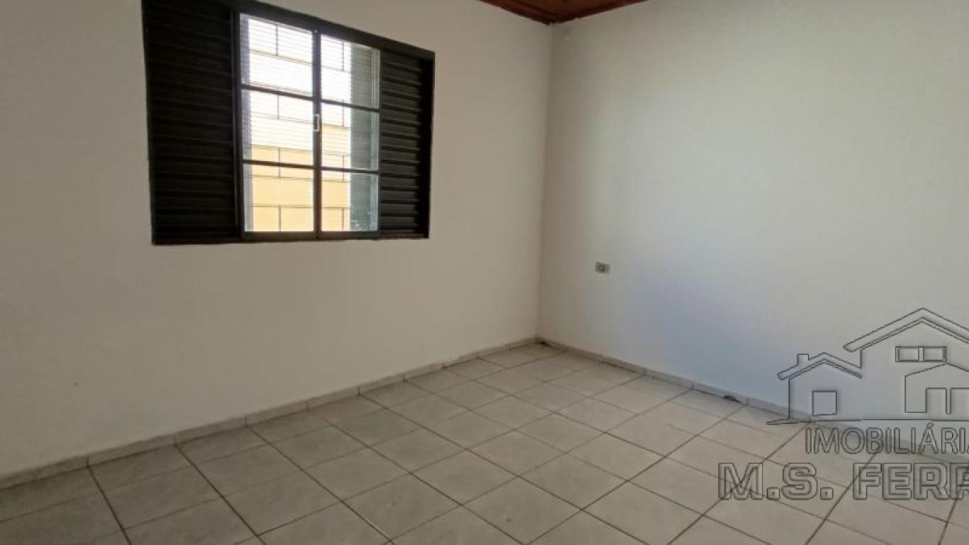 CASA NA Conjunto Habitacional Assis IV em Assis