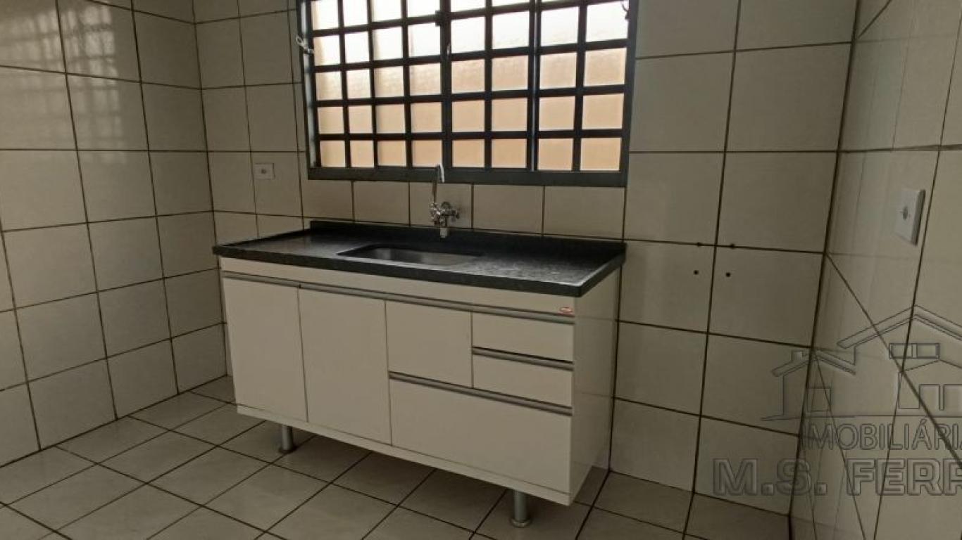 CASA NA Vila Tênis Clube em Assis