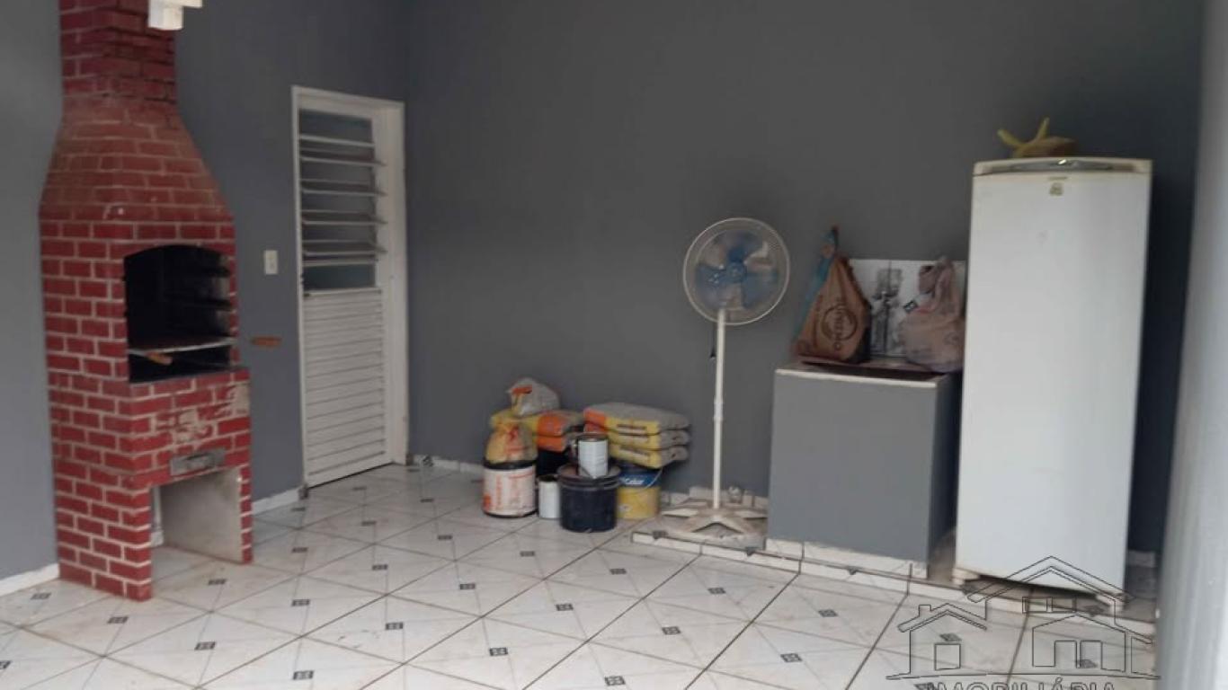 CASA NO Parque Universitário em Assis