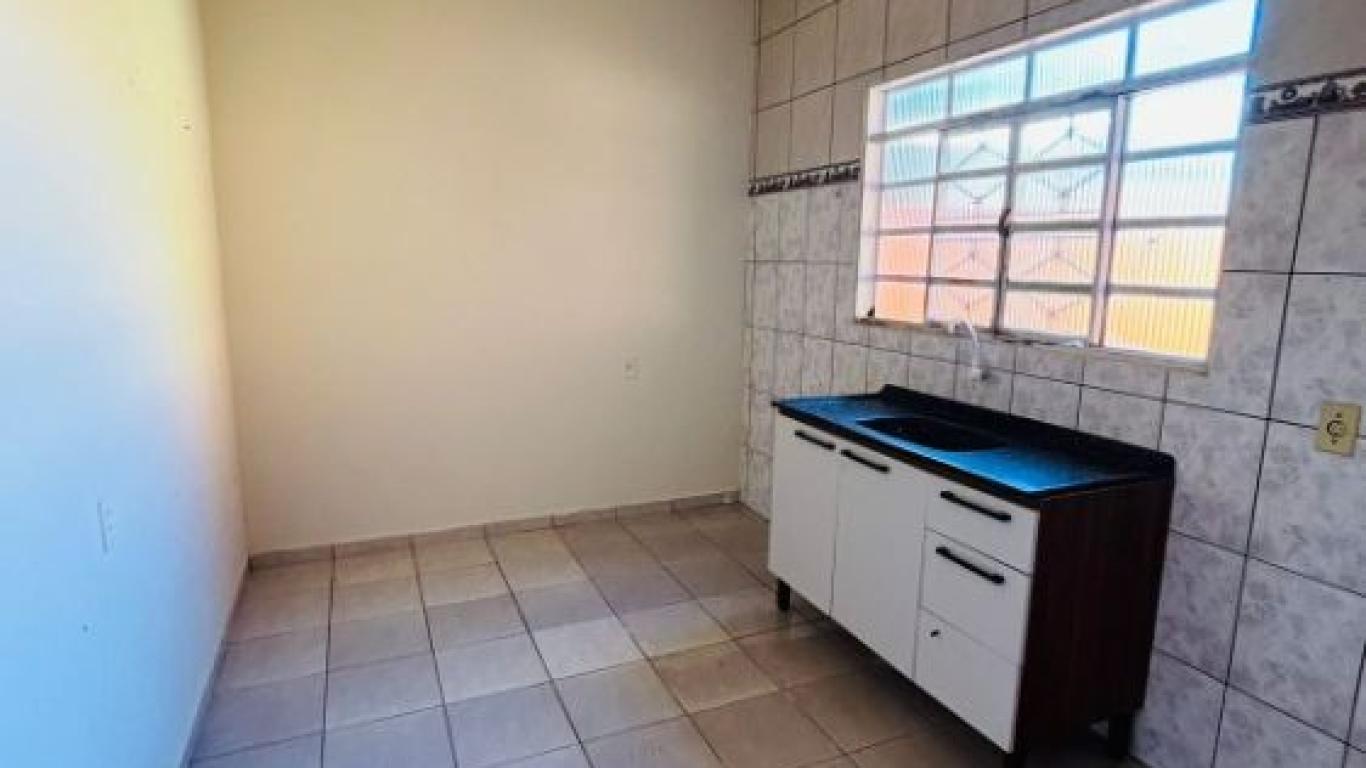 CASA NA Vila Clementina em Assis