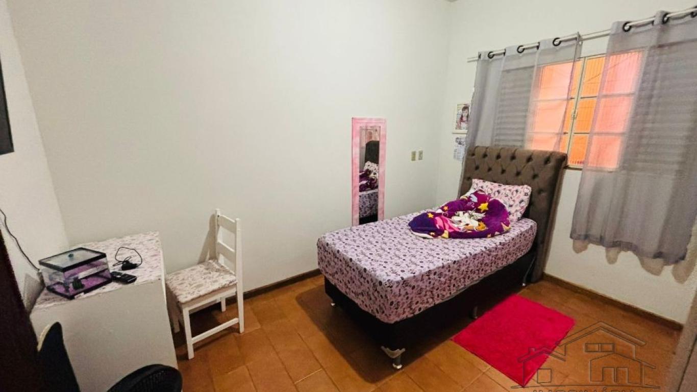 CASA NA Vila Clementina em Assis