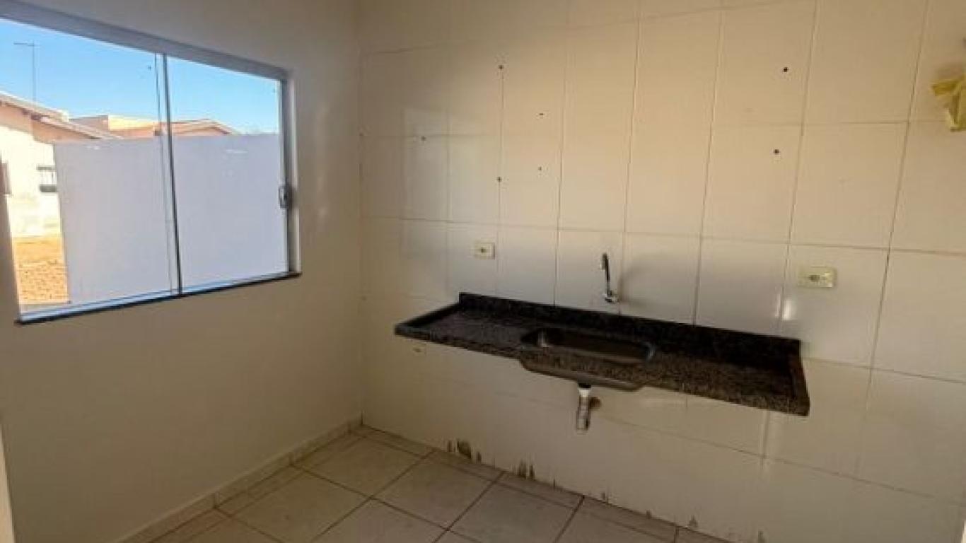 CASA NA Vila Independência em Assis