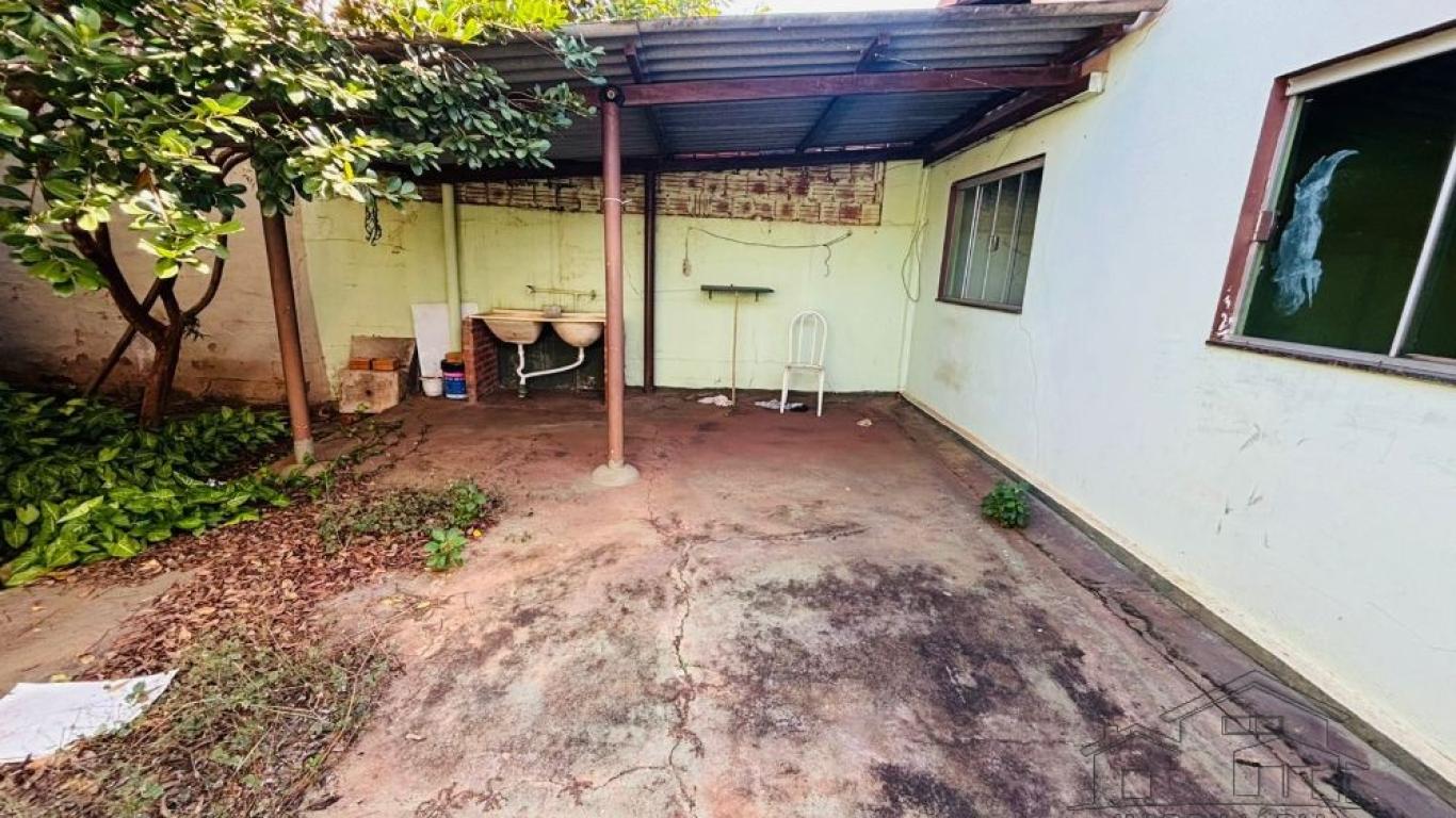 CASA NA Vila Ribeiro em Assis