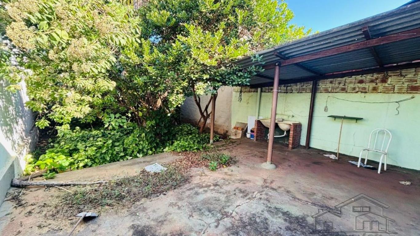 CASA NA Vila Ribeiro em Assis