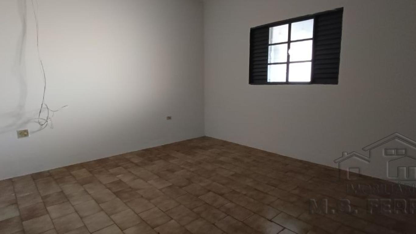 CASA NA Vila Xavier em Assis