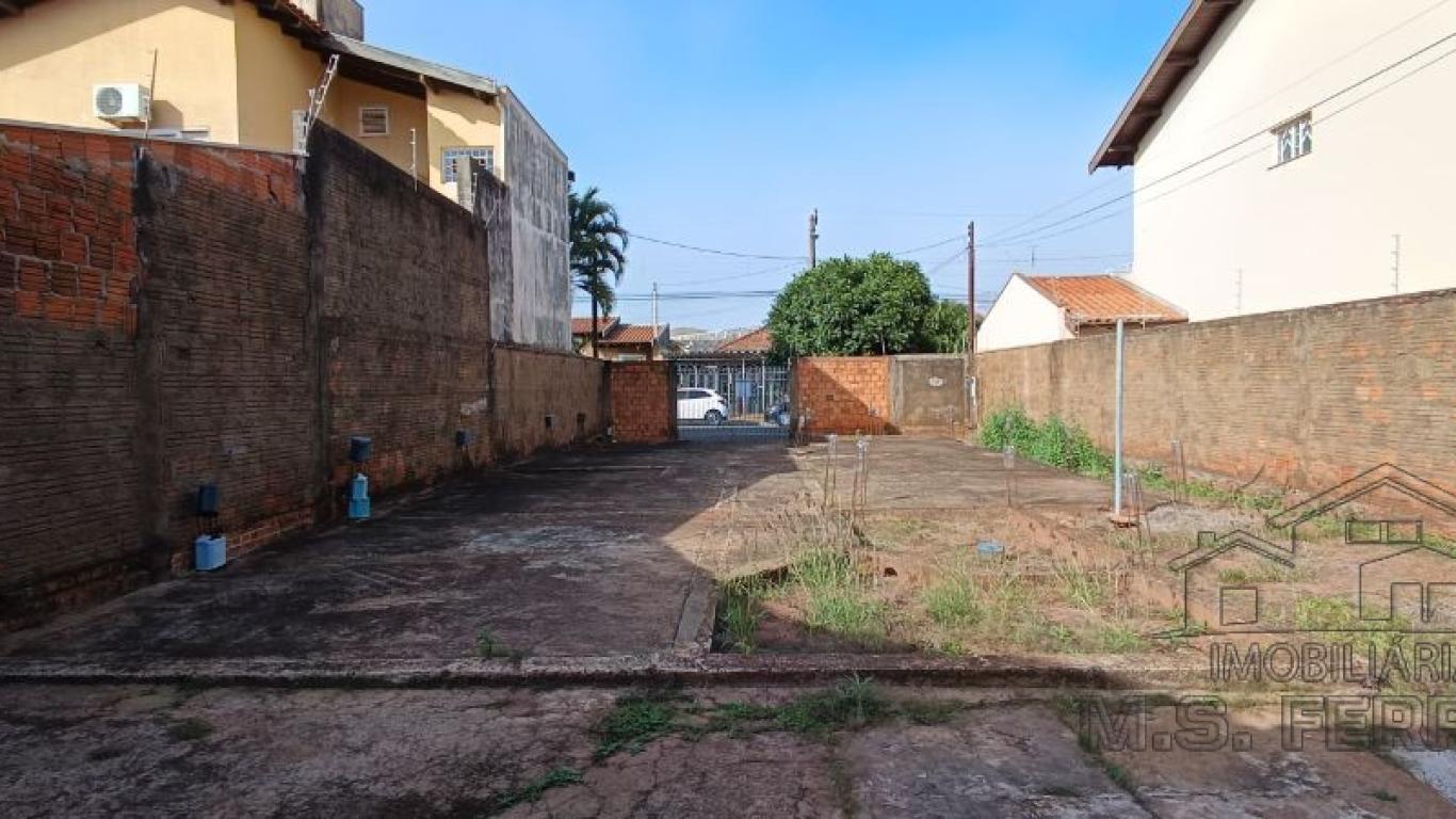 CASA NA Vila Xavier em Assis