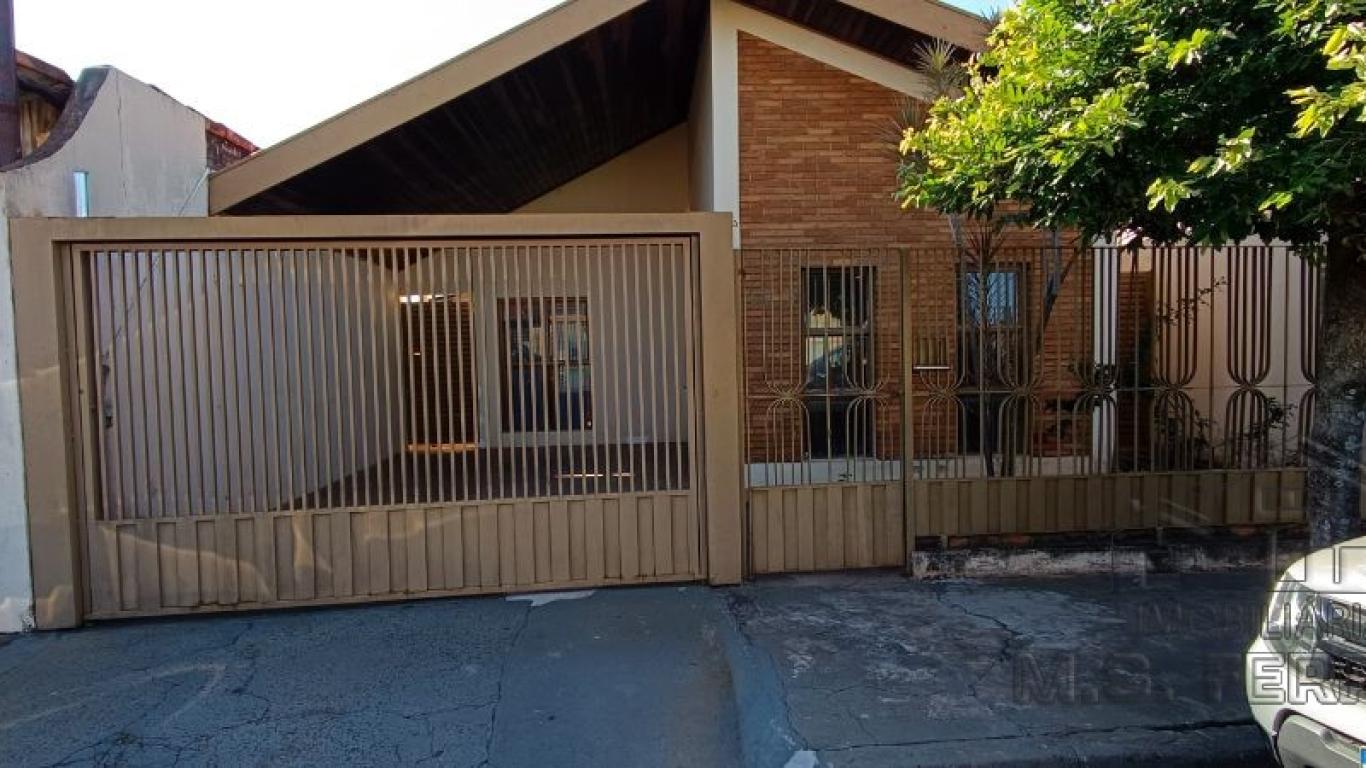 CASA NA Vila Xavier em Assis