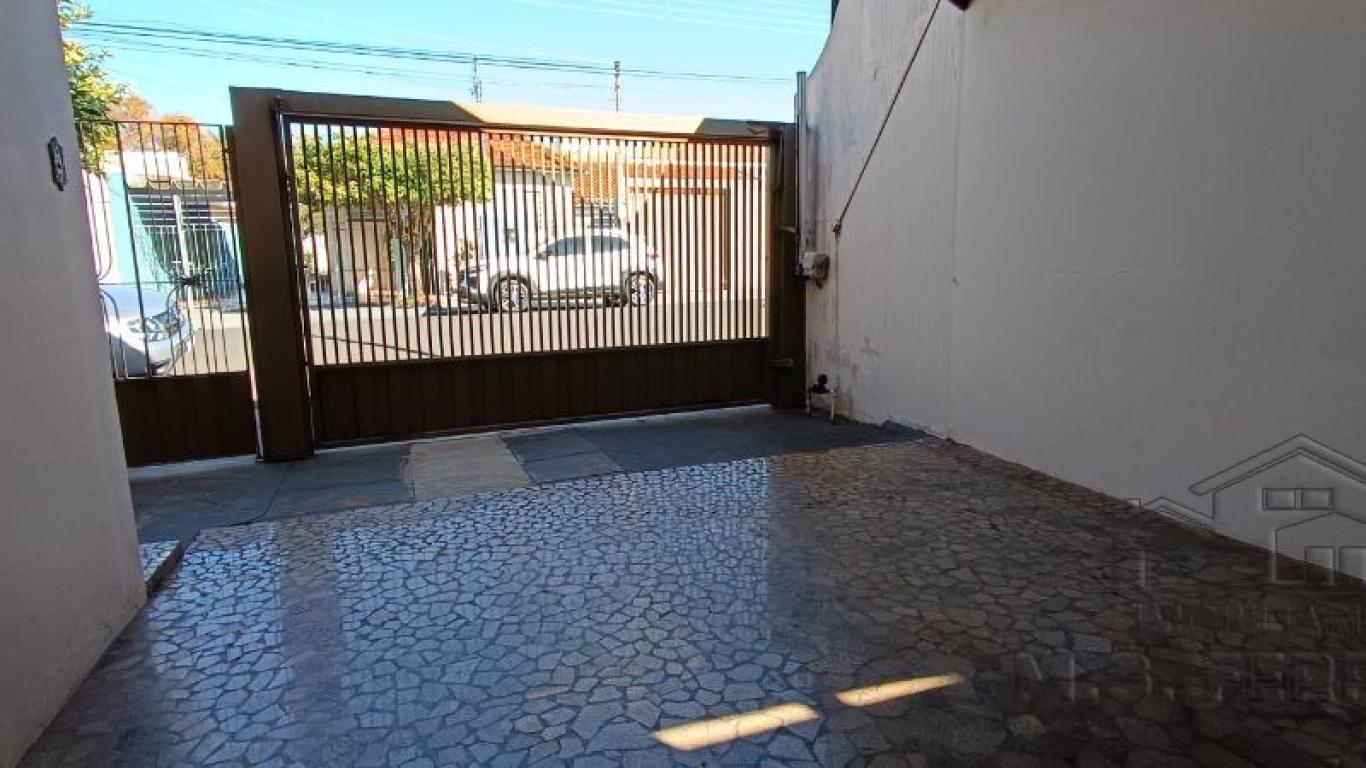 CASA NA Vila Xavier em Assis