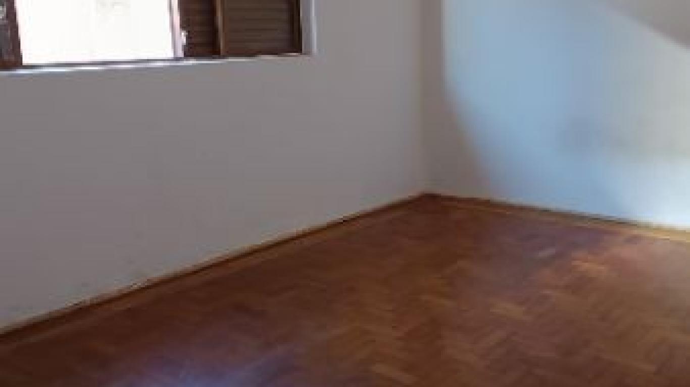CASA NA Vila Xavier em Assis