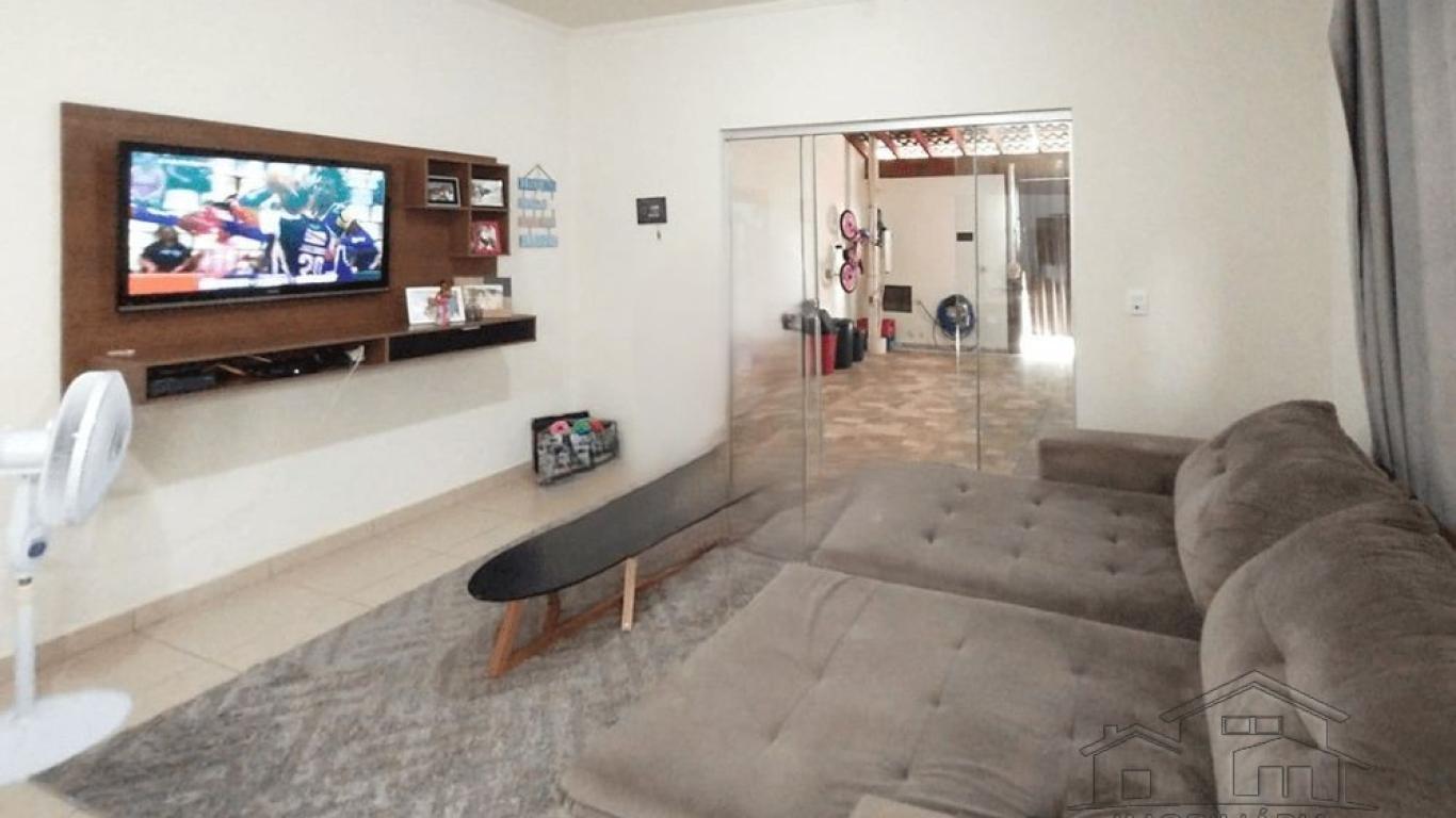 CASA NA Vila São Jorge em Assis