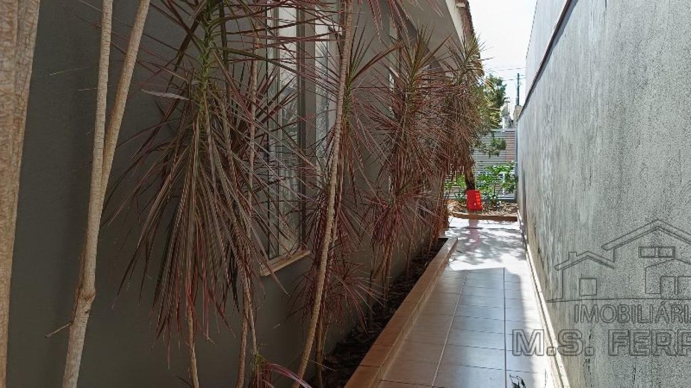 CASA NO Jardim Morumbi em Assis