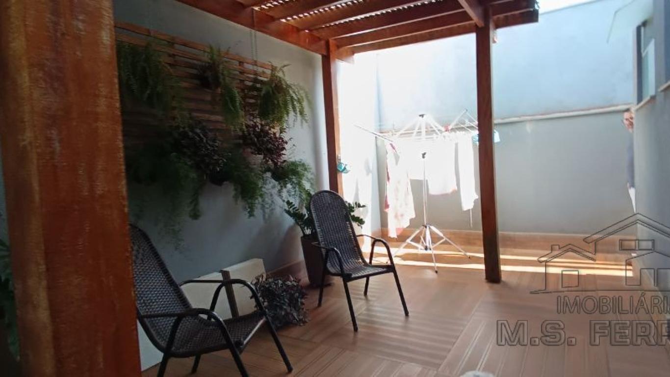 CASA NO Jardim Morumbi em Assis