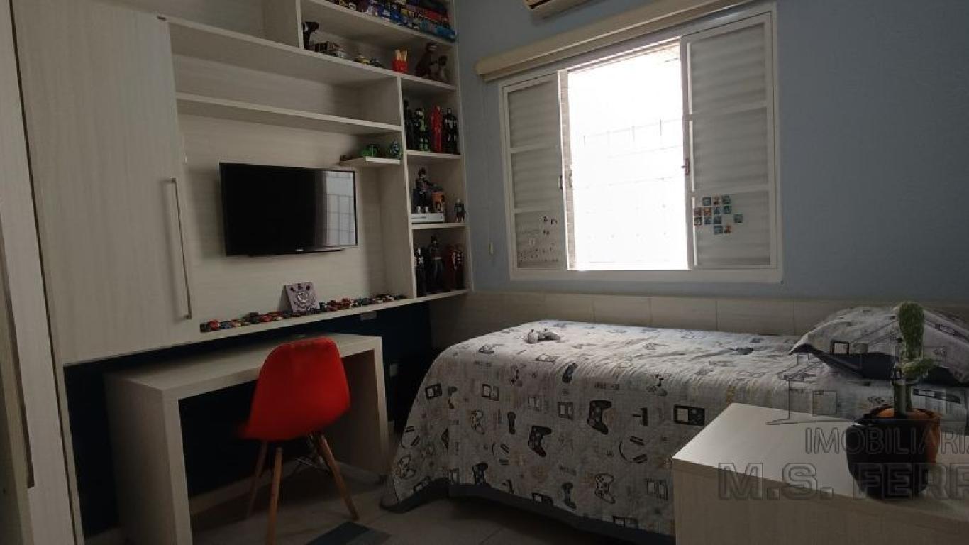 CASA NO Jardim Morumbi em Assis
