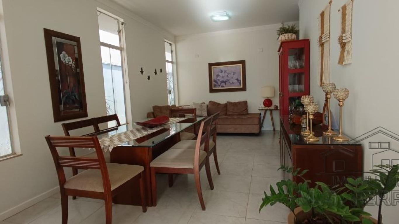 CASA NO Jardim Morumbi em Assis