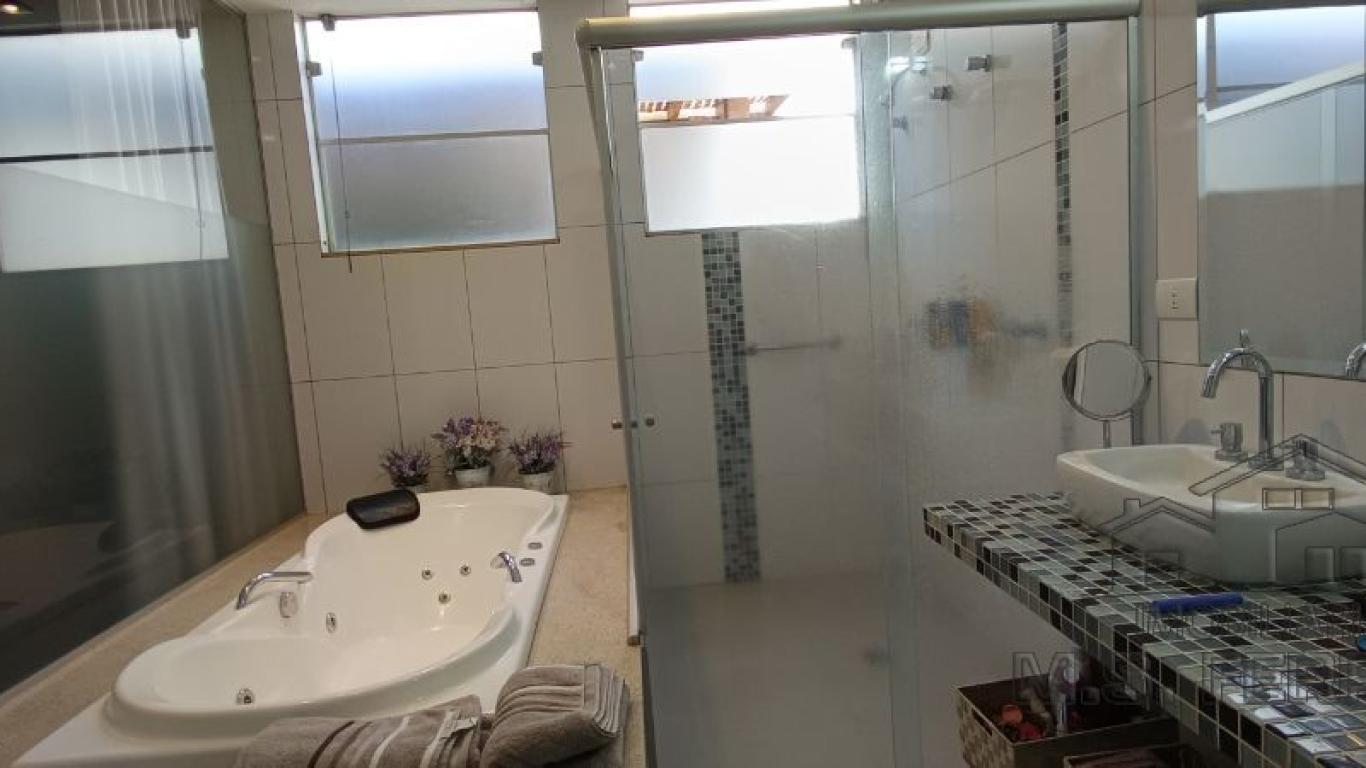 CASA NO Jardim Morumbi em Assis