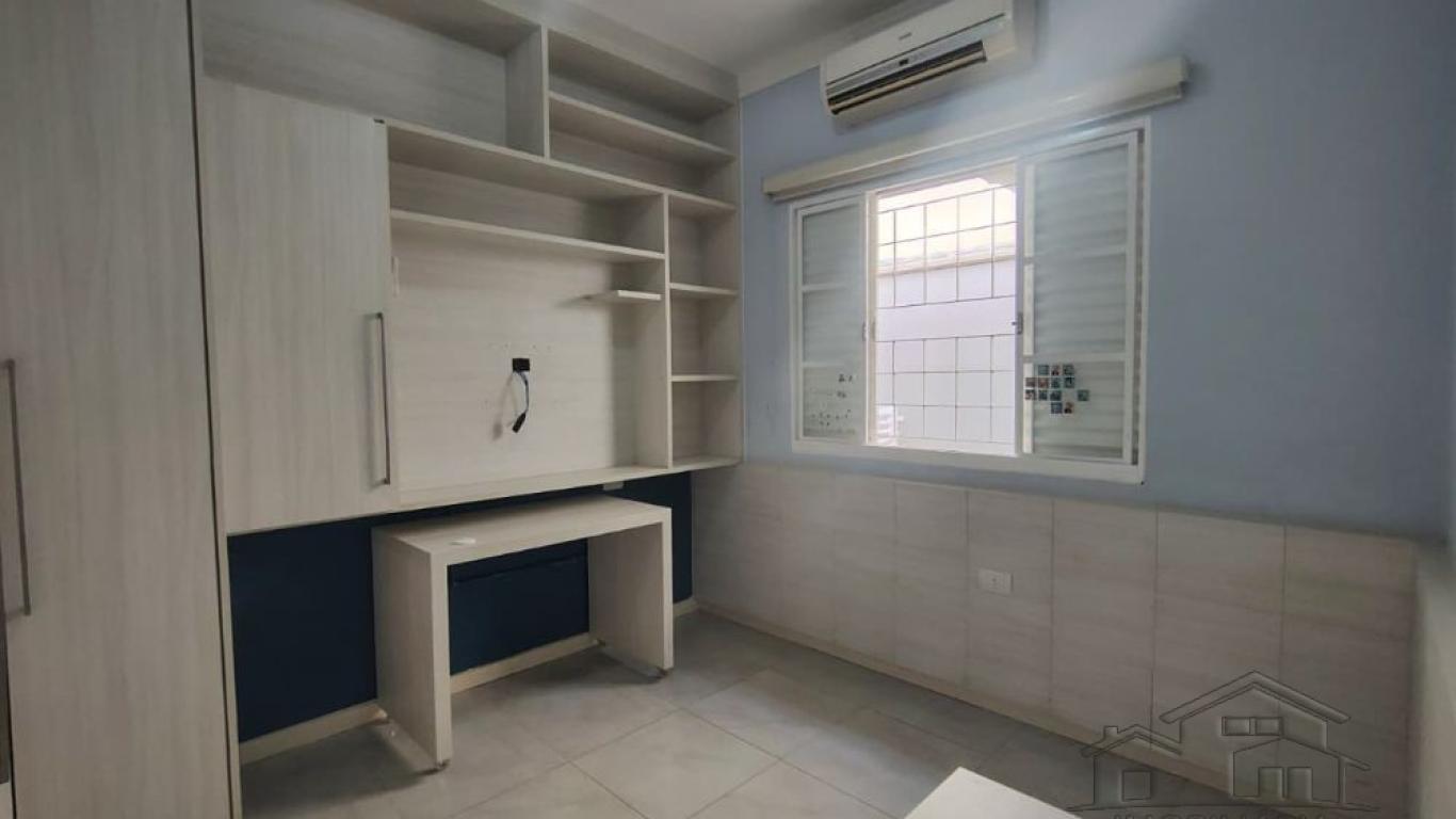 CASA NO Jardim Morumbi em Assis
